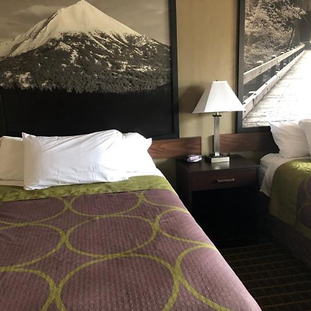 Super 8 By Wyndham Corvallis Εξωτερικό φωτογραφία