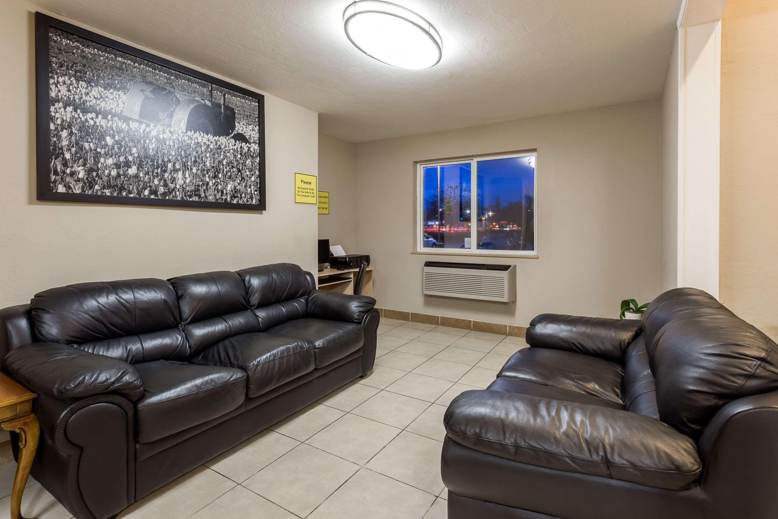 Super 8 By Wyndham Corvallis Εξωτερικό φωτογραφία