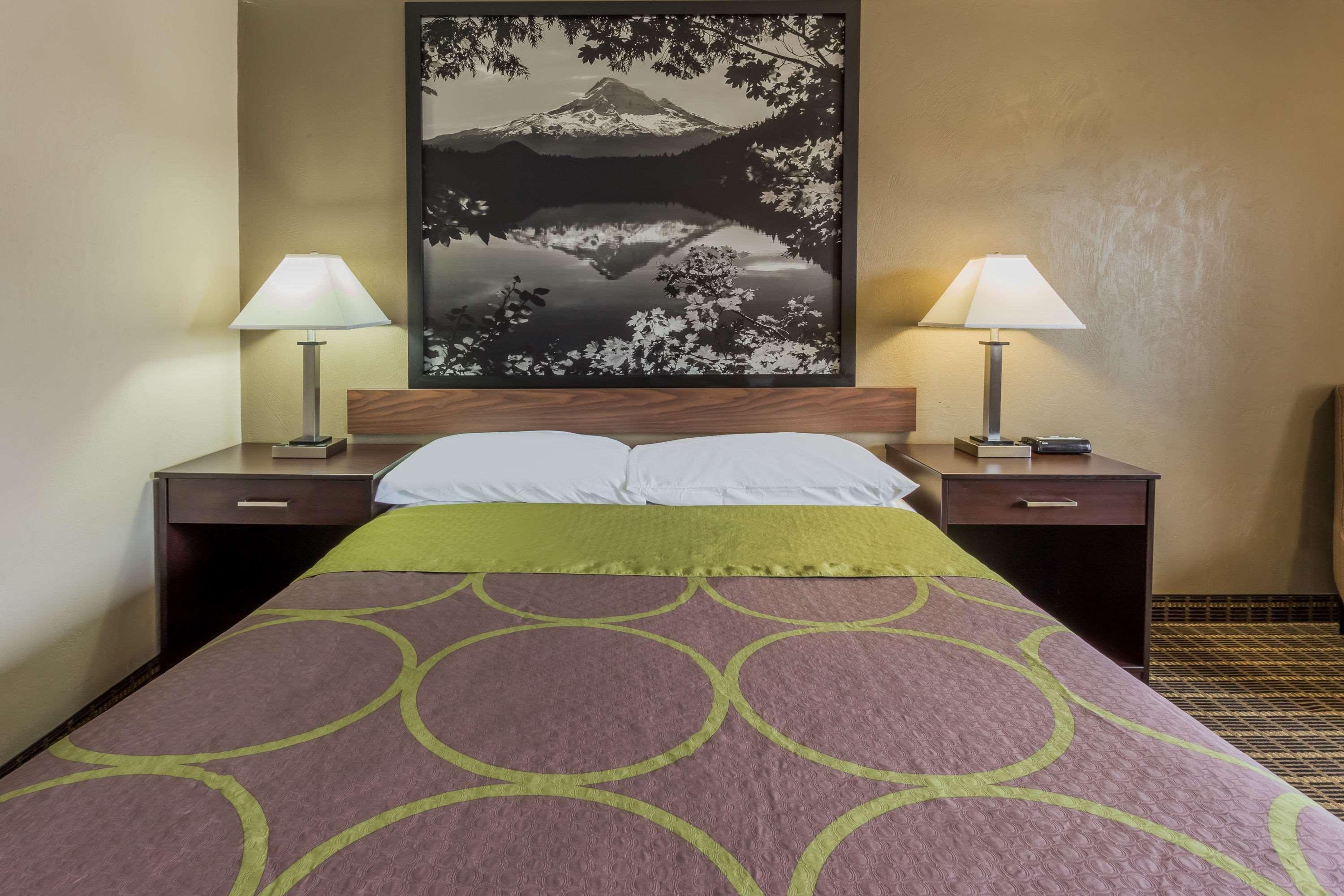 Super 8 By Wyndham Corvallis Εξωτερικό φωτογραφία